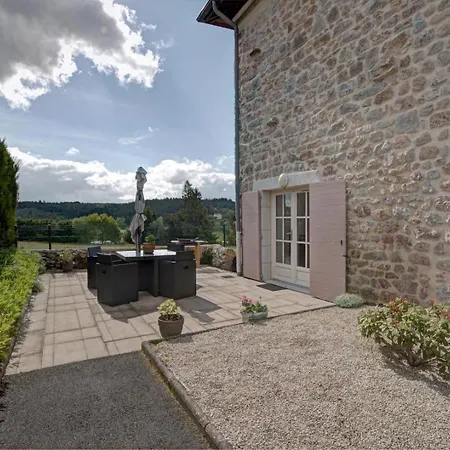 Aux 3 Provinces Holiday home Usson-en-Forez